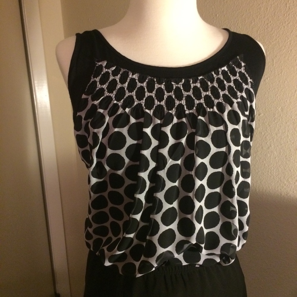 NY&Co Size L polka dot shell